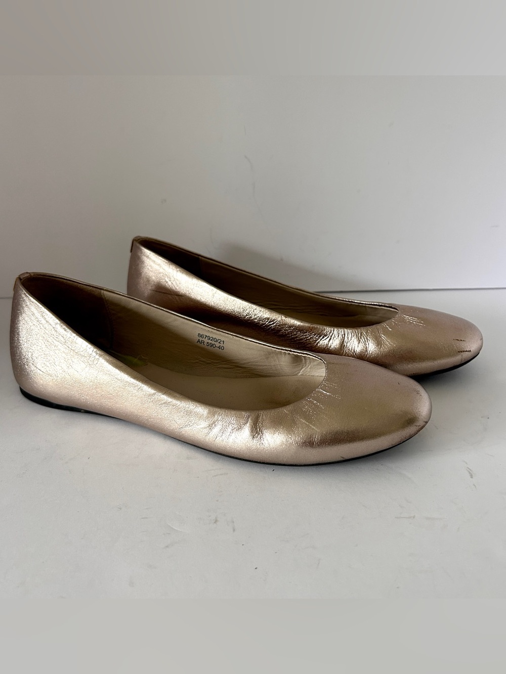 Boden Metallic Gold Leather Ballet Flats Ruched Minimalist Women's Size 40 US 9